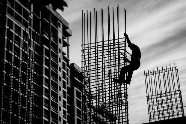 when-construction-workers-die-do-their-families-get-paid-the-clinton-courier