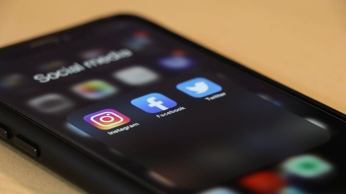 social media apps on smart phone