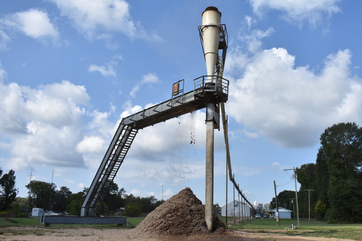 For a happier, healthier garden, add Gin Trash from Bolton's gin to