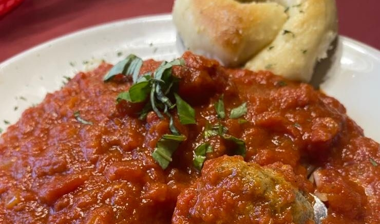 A Pizza Hut formerly occupied the building on U.S. 49 just north of Hattiesburg in which Mario’s now serves delicious Italian food. 
