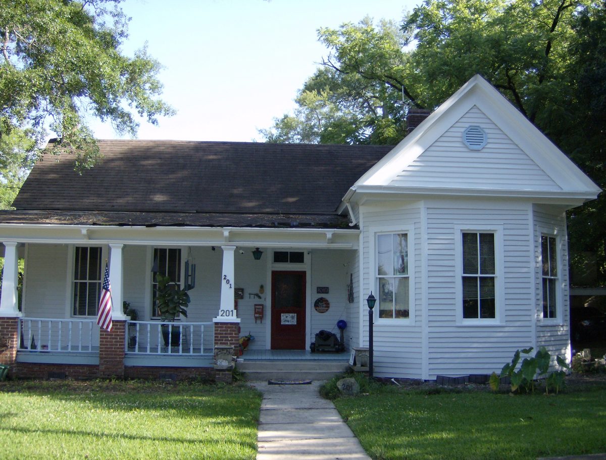 Our Olde House: June 2023