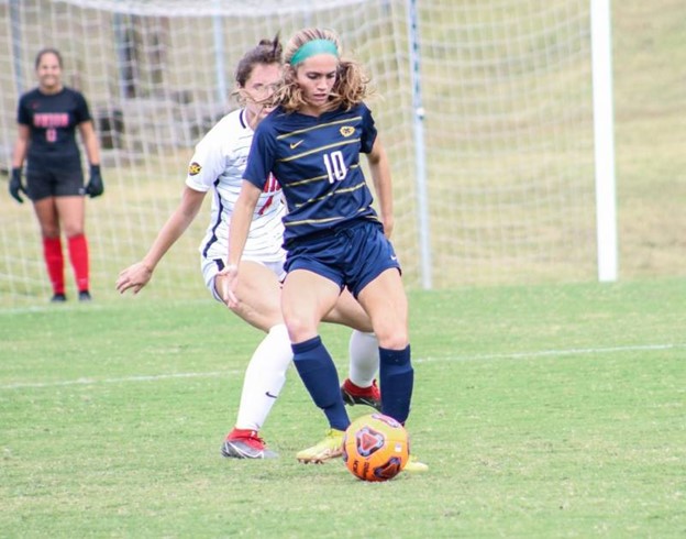 Mississippi College women's soccer player Erin Hederman