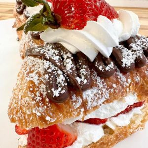 Sugar Pop Baking Co. serves up delicious lunches and pastries in an historic setting.
