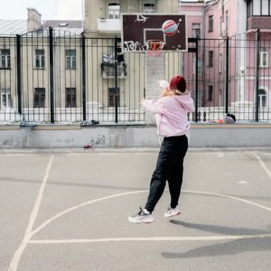 Women in Basketball: Pioneers and Game Changers