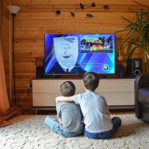 6 Must-Have Essentials When Buying QLED TVs