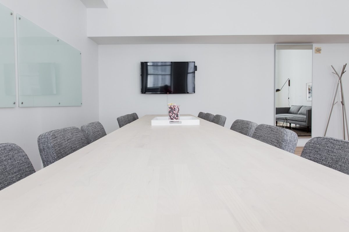 6 Ways to Create a Productive Office Environment with Furniture