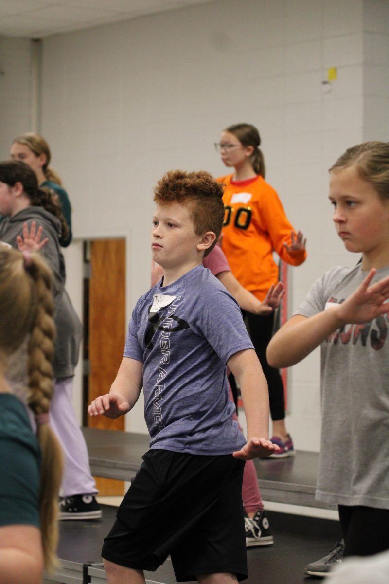 Junior Ambassadors rehearse for Revue