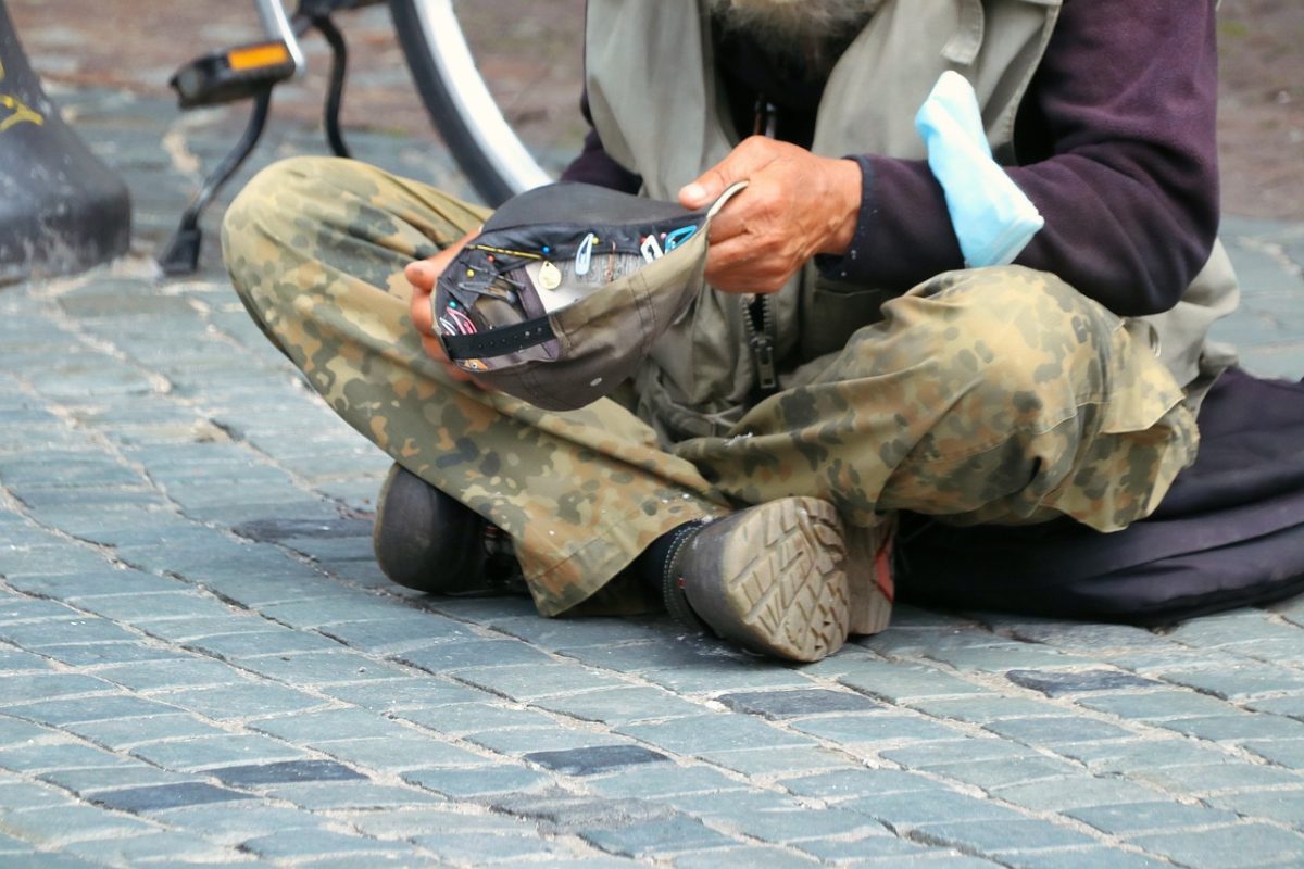 6 Important Things You Can Donate for Those in Need