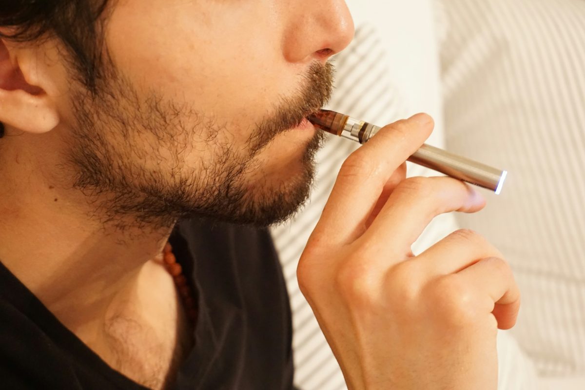 buy delta vape online Florida smoke shop named for Star Wars character cited as a need for more  rules main image 0