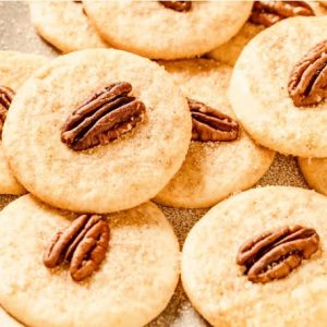 Shortbread cookies are easy to make and utterly delicous.