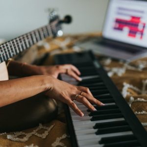 The Benefits of Learning Piano At Home