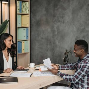 When to Call a Car Accident Attorney in Los Angeles for a Free Case Evaluation