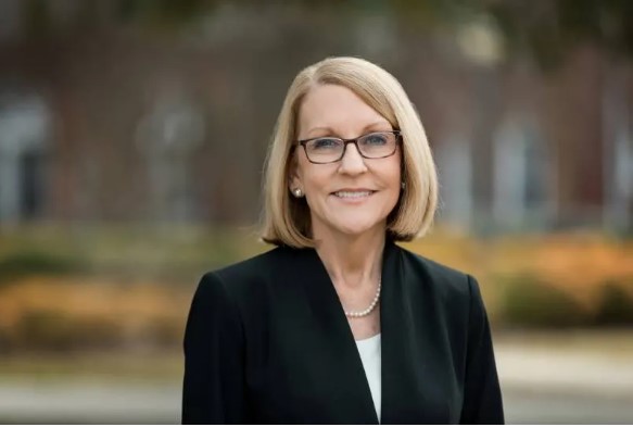 Kelly Harden, new dean of the Mississippi College School of Nursing