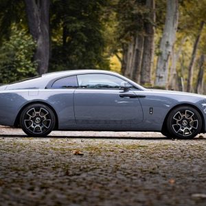 Why Rent a Luxury Car