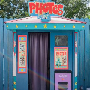 Spinning Photo Booths: The Interactive Experience That Keeps Attendees Engaged