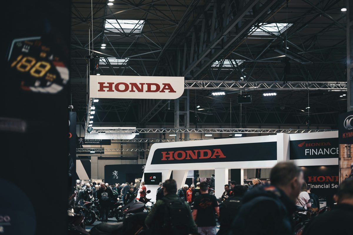 8 Creative Exhibition Display Ideas to Make Your Booth Stand Out at Any Event