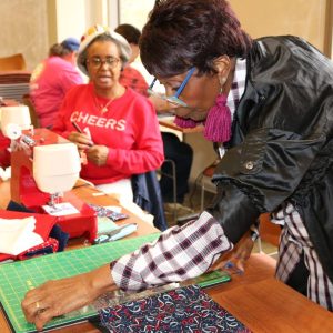 Quilters show up in droves for newly-formed Clinton Quilters group