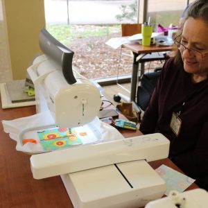 Quilters show up in droves for newly-formed Clinton Quilters group