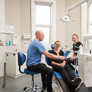 Clinics That Invest in Premium Professional Teeth Whitening Equipment Keep Clients Longer