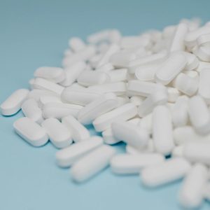 Risks to Know Before Taking OxyContin or Hydrocodone