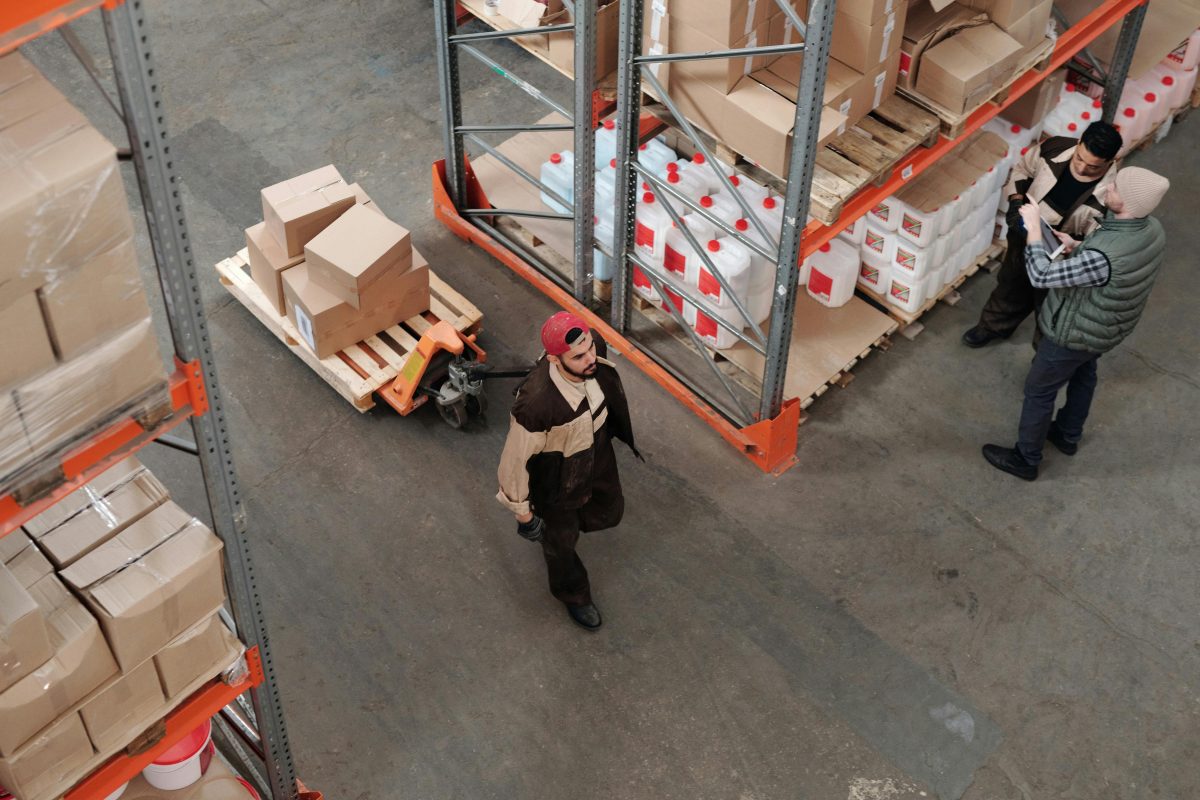 6 Self-Storage Tips to Simplify Moving or Downsizing