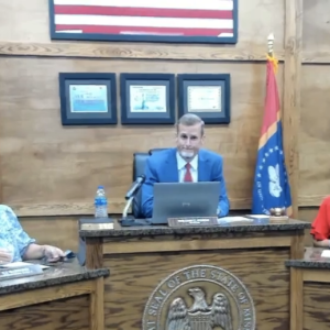 Clinton’s Board of Aldermen meets on the first and third Tuesdays of each month for their regular meetings, and holds work sessions on the Mondays before each meeting. All of their meetings take place in the municipal courtroom.