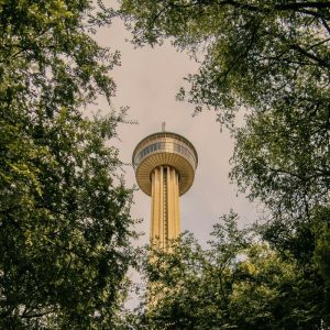 A Guide to Working Life in San Antonio: What to Expect