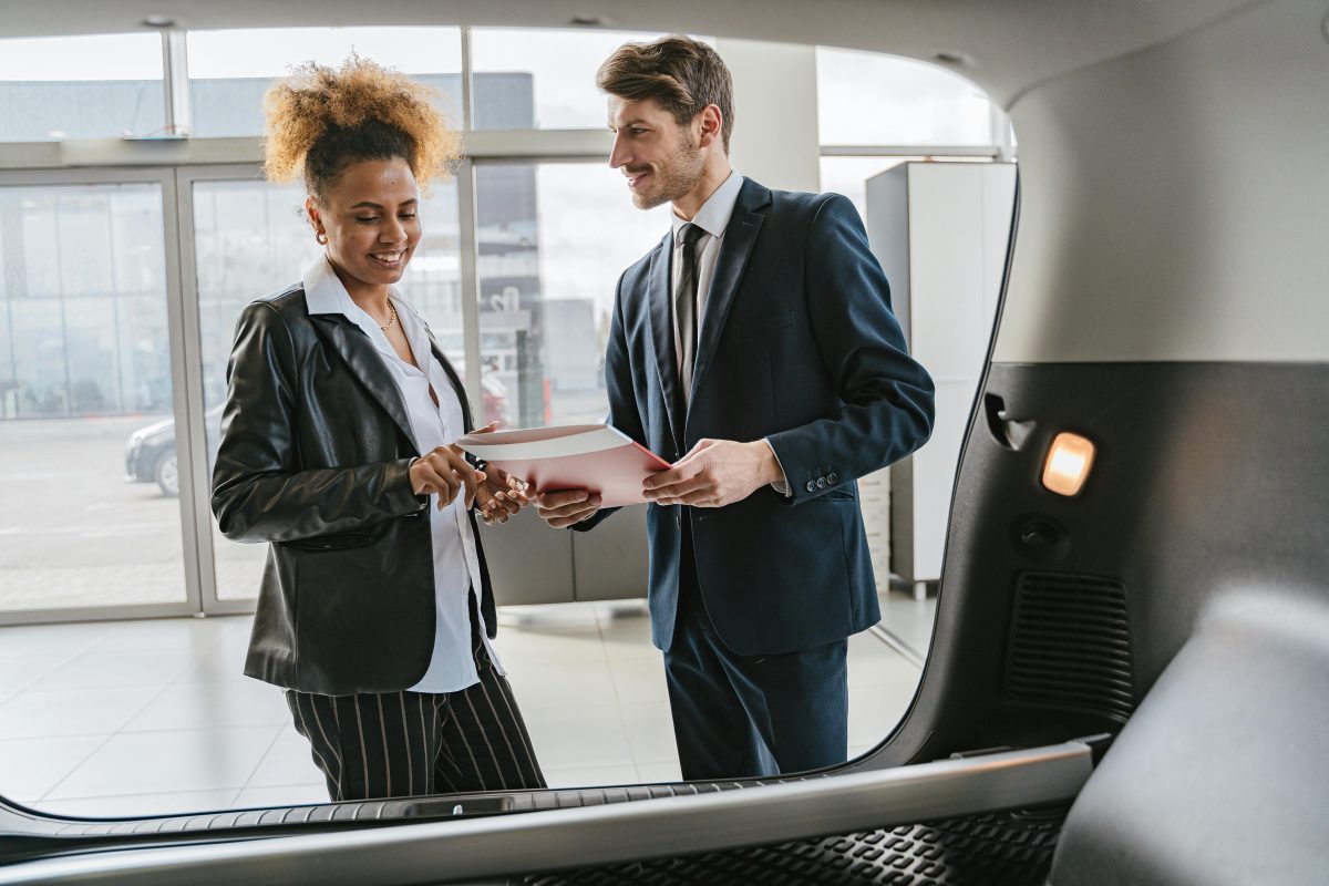 Purchasing a Luxury Car: Here's How to Make the Right Choice
