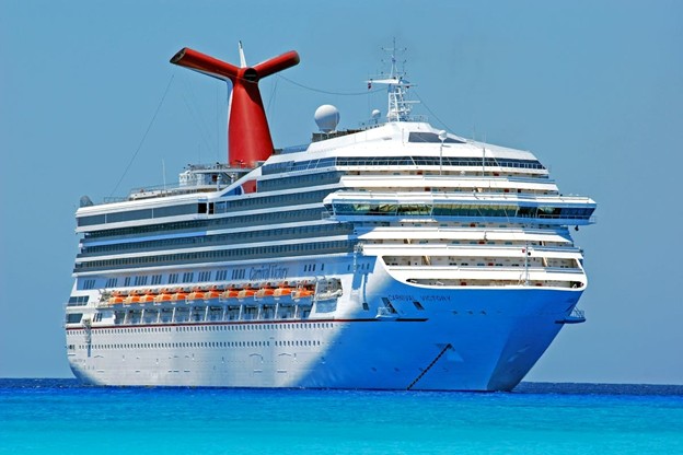 carnival cruise ship on open water