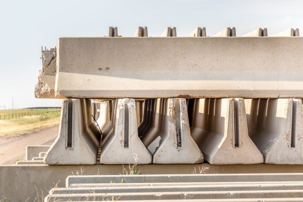 6 Tips How to Use Concrete Barriers for Roadway Safety - The Clinton ...