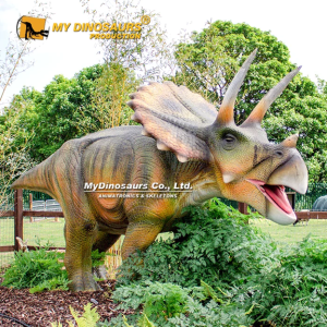 dinosaur animotronic triceritops