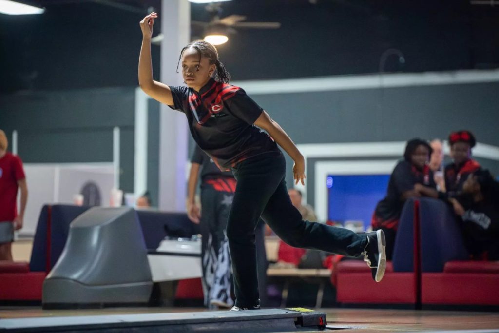 Clinton bowling teams finish season at state tourney
