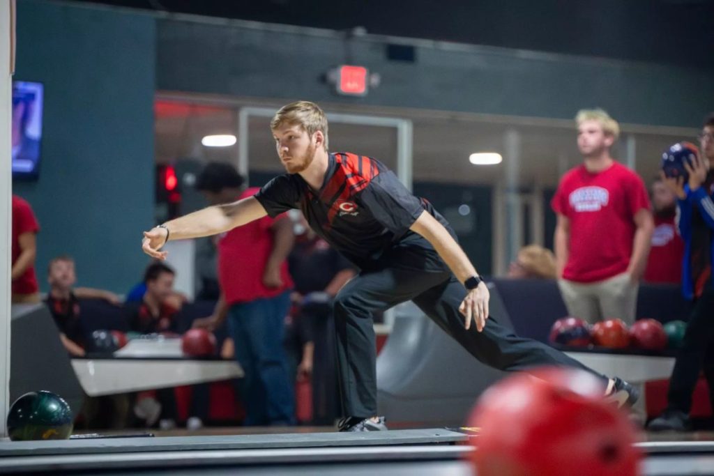 Clinton bowling teams finish season at state tourney