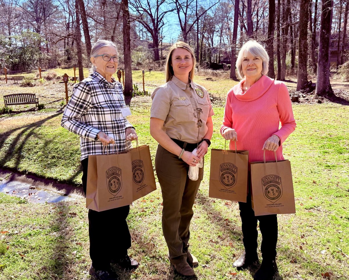 Happy Gardeners Club plans open spring meeting