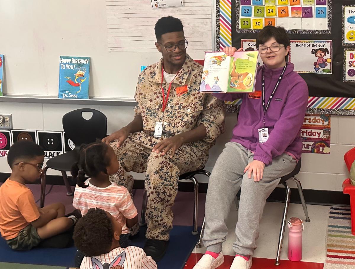 CHS class reads to Clinton Park students