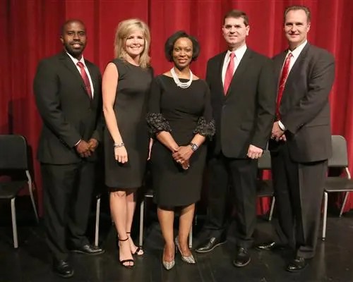 School Board members to serve staggered terms
