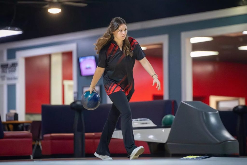 Clinton bowling teams finish season at state tourney
