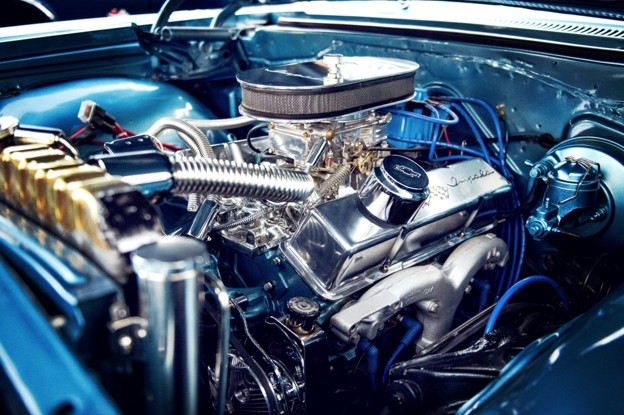 picture of motor in car